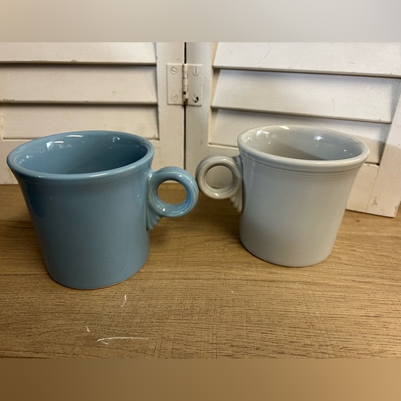 Fiesta USA 2 mugs Fiestaware marked on bottom - soft gray and blue pair - Picture 5 of 8